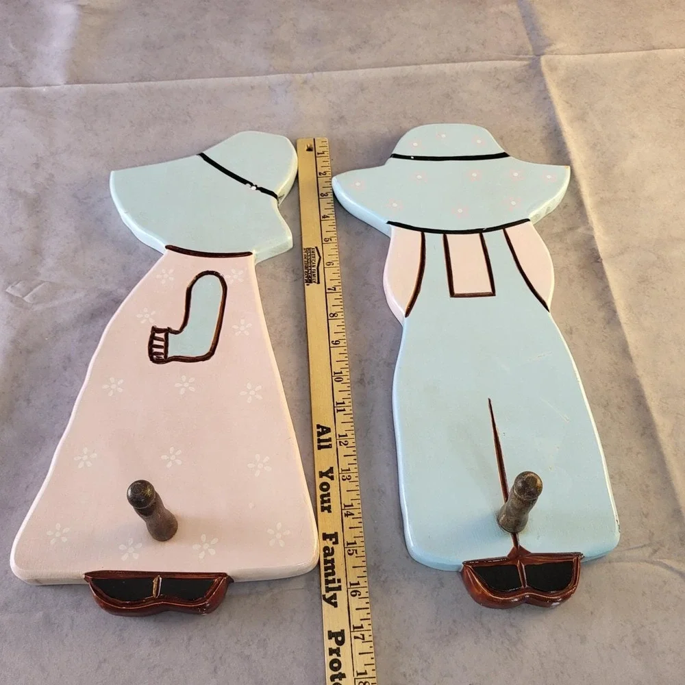 Vintage Wooden Bonnet Girl & Boy Wall Hanging Peg Coat Rack Cottagecore Decor
